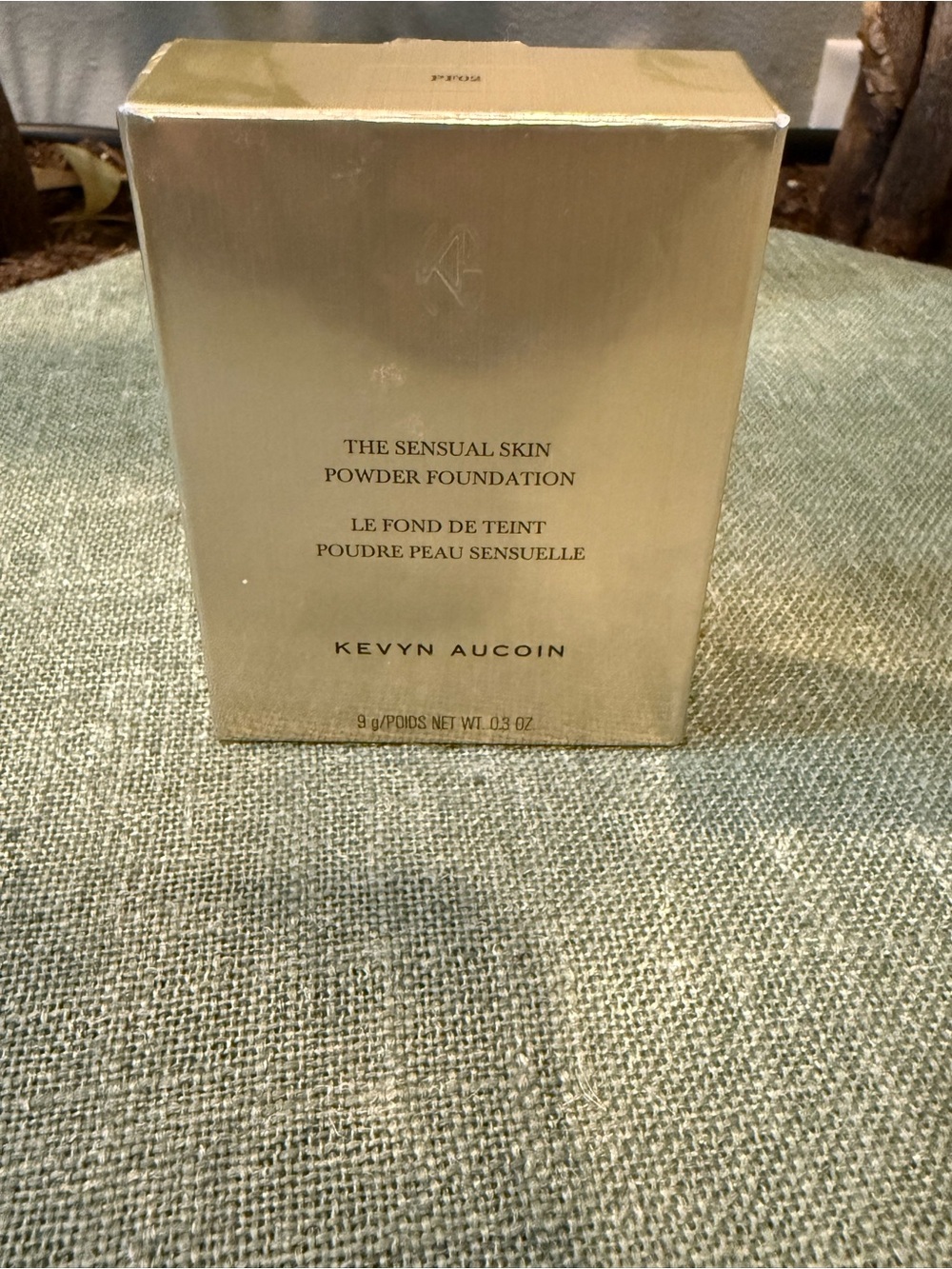 Kevyn Aucoin The Sensual Skin Powder Foundation PF02 - Picture 5 of 5